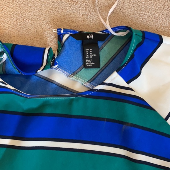 H&M Top - Picture 2 of 4